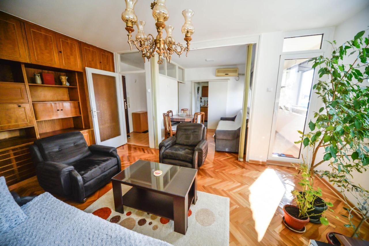 Apartman Centar Lux 皮罗特 外观 照片