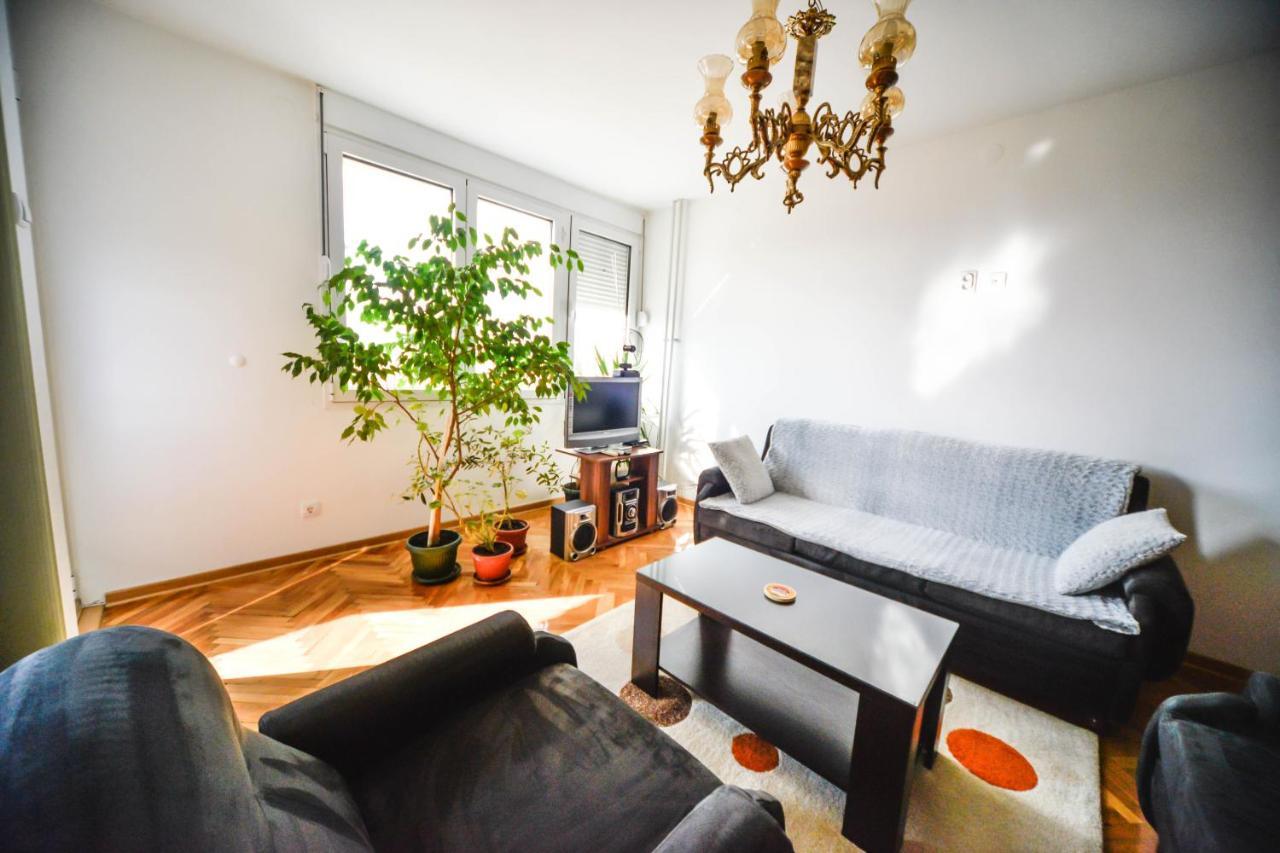 Apartman Centar Lux 皮罗特 外观 照片